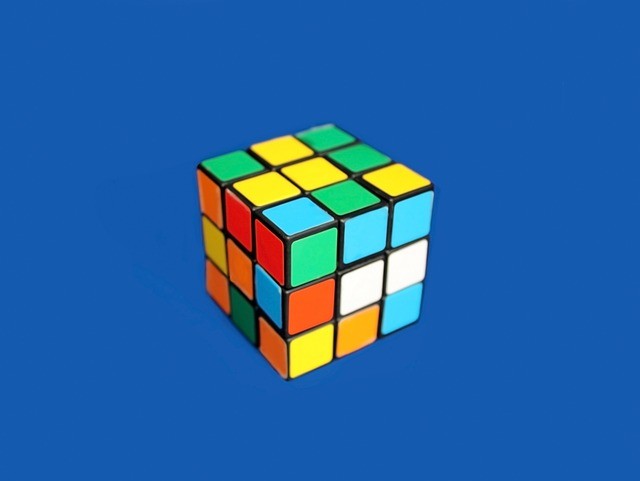 Image by HeyouRelax via [Pixabay](https://cdn.pixabay.com/photo/2017/11/01/16/48/cube-2908607_1280.jpg) ([CC0](https://pixabay.com/en/service/terms/#usage))